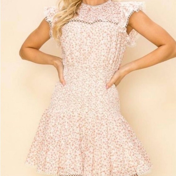 ❤️ SMOCKING FLORAL
PRINT DRESS size small new without tags - Picture 4 of 4